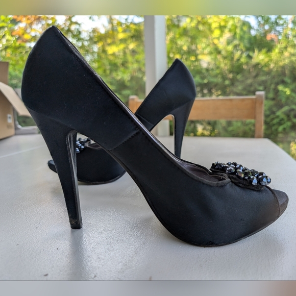 Chinese Laundry black satin embellished stiletto platform shoes size 9 - Picture 11 of 15
